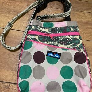 Kavu Women's Crossbody Bag Nylon Geometric Medium